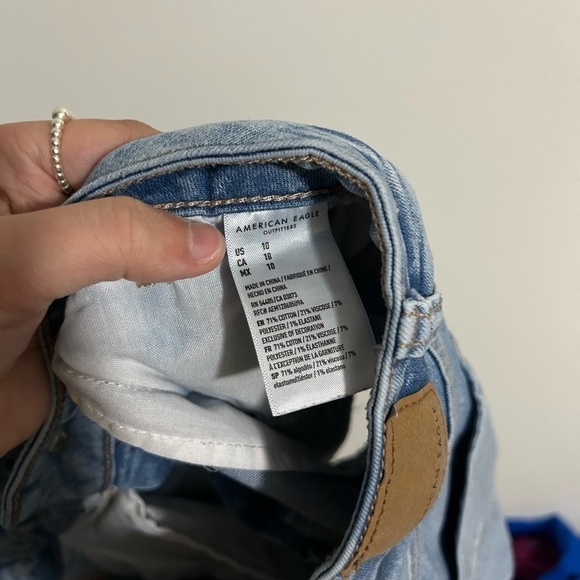 American Eagle High  Waisted Shortie Jean Shorts - Picture 4 of 5